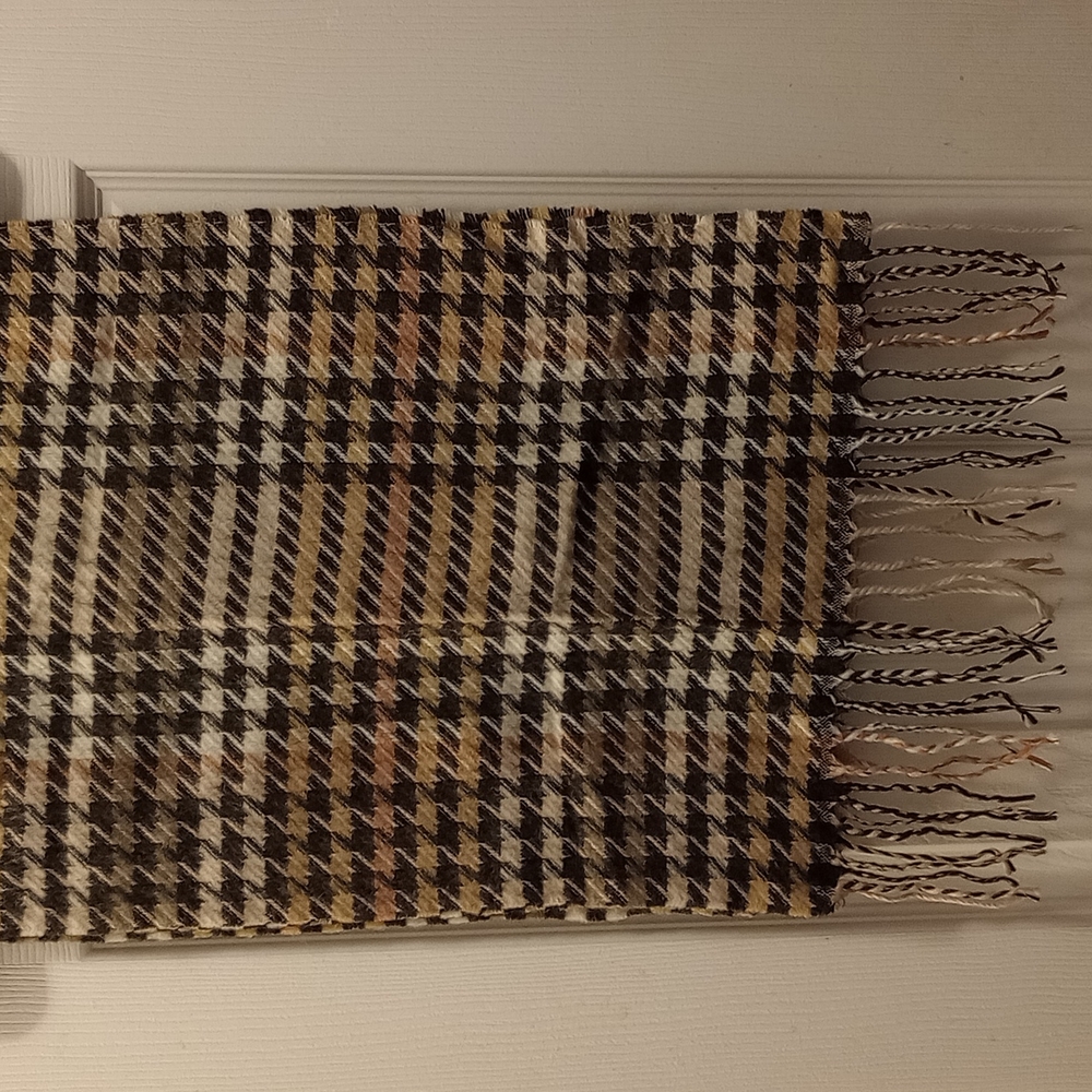 Vince Camuto Scarf